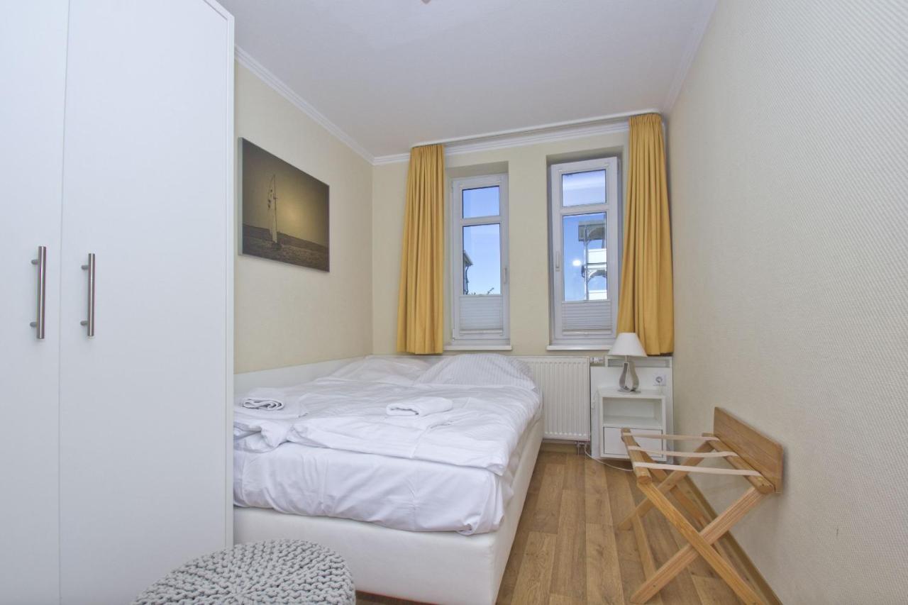 Meeresblick Residenzen FeWo 24 deluxe, inklusive Sauna und Schwimmbadnutzung im AHOI Sellin Goehren  Exterior foto